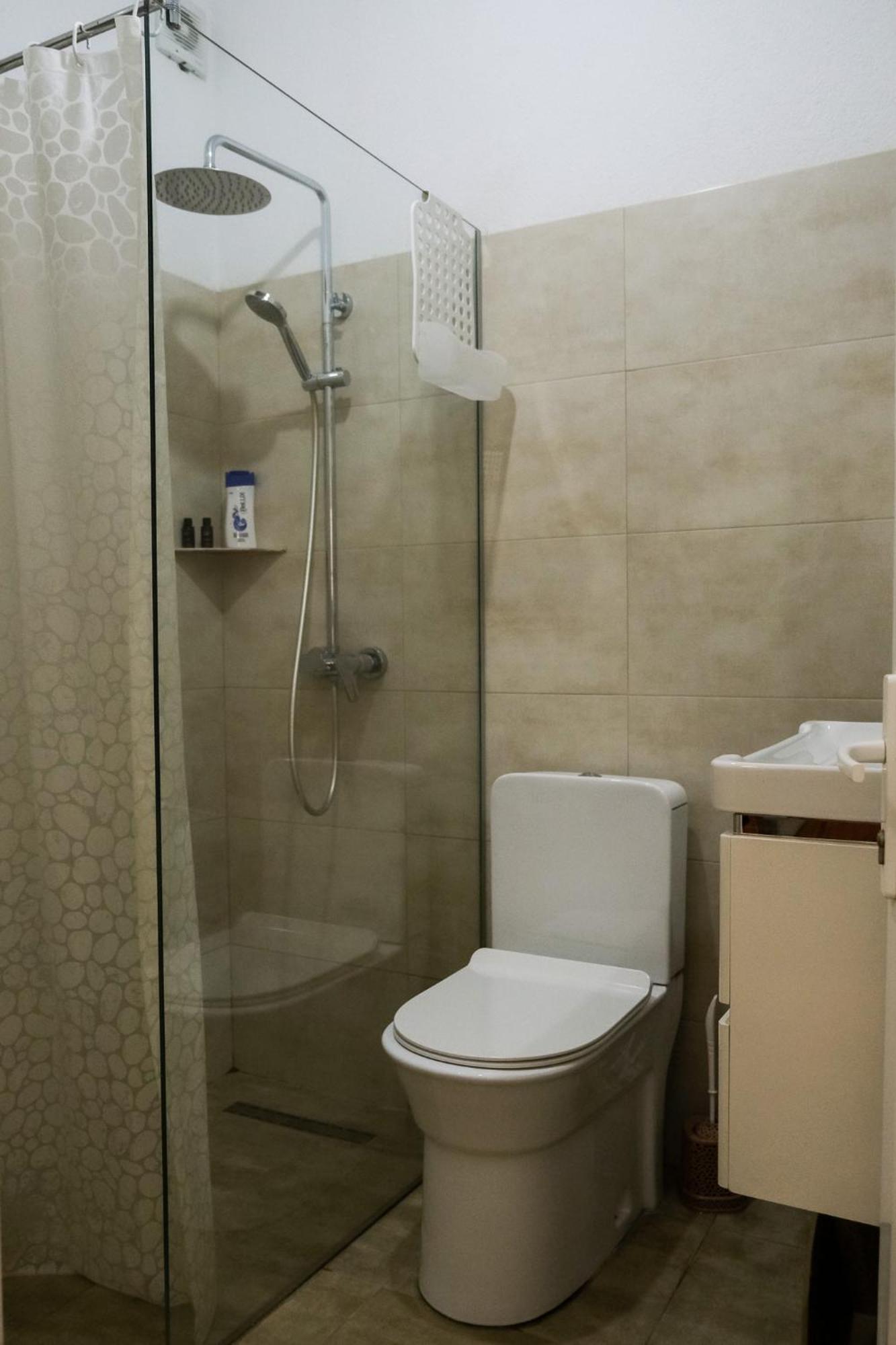 Cozy Spacious Apartment Peja Kültér fotó